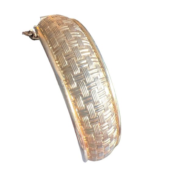 Vintage Napier Gold Tone Basket Weave Texture Bangle Bracelet Safety Chain Work - Picture 2 of 11